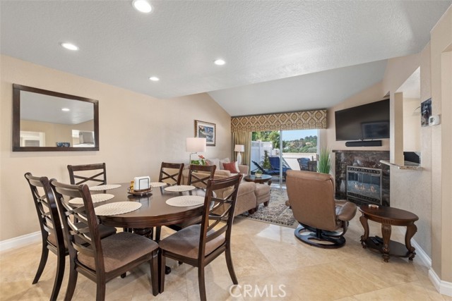 8 Vista Niguel, Laguna Niguel CA: https://media.crmls.org/medias/097c855e-ed64-4b1d-b382-a60b7de8a7ae.jpg