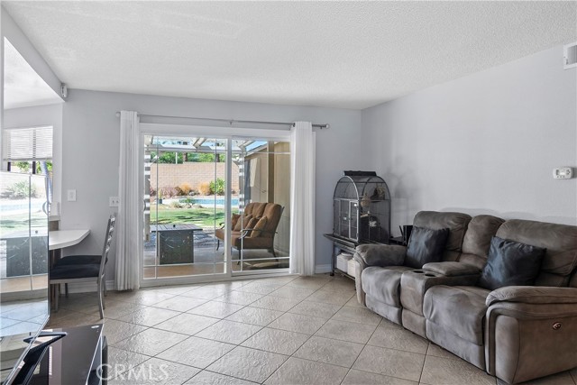 Detail Gallery Image 19 of 46 For 1433 Bentley Court, San Dimas,  CA 91773 - 4 Beds | 3 Baths