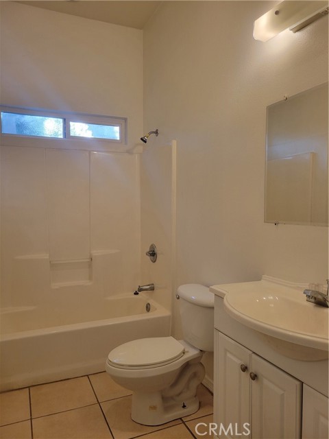 6446 Palm View Avenue, 29 Palms CA: https://media.crmls.org/medias/097d97df-b4d6-4540-90f7-9bbc5da84823.jpg