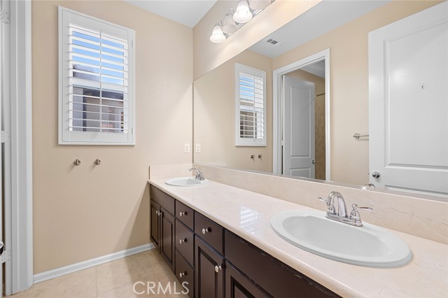 Detail Gallery Image 24 of 43 For 20824 Daosta Way, Porter Ranch,  CA 91326 - 4 Beds | 3 Baths