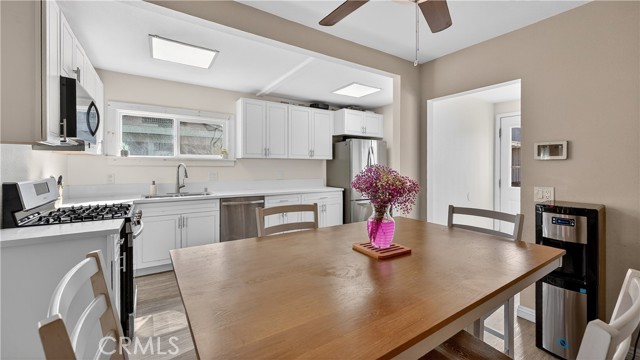 Detail Gallery Image 9 of 37 For 4490 Highland, Riverside,  CA 92506 - 3 Beds | 1 Baths