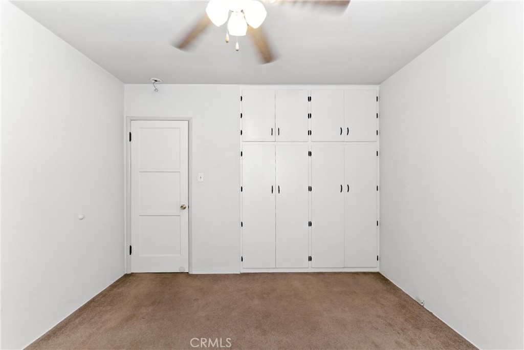 https://media.crmls.org/medias/097f0e26-39c4-4c07-a762-271068265aa8.jpg?preset=X-Large