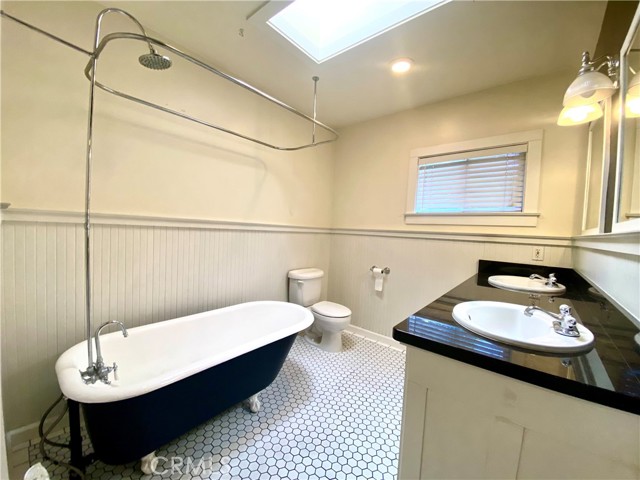 Detail Gallery Image 21 of 31 For 2433 Castro Way, Sacramento,  CA 95818 - 2 Beds | 2 Baths