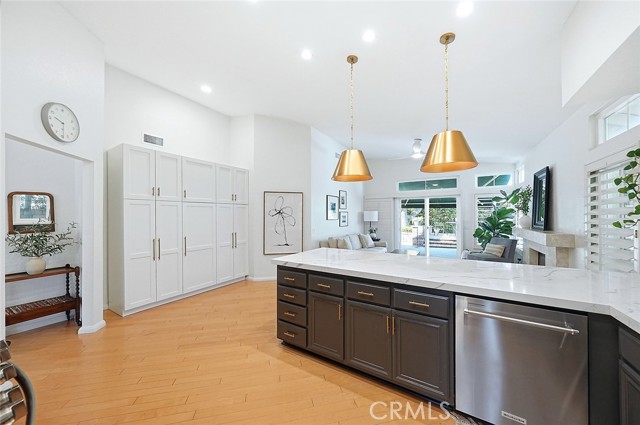 Detail Gallery Image 14 of 46 For 17866 via La Cresta, Chino Hills,  CA 91709 - 3 Beds | 2 Baths