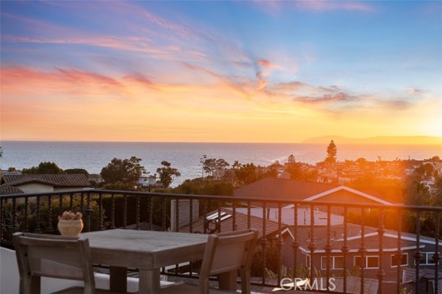 Detail Gallery Image 46 of 68 For 420 De Sola Ter, Corona Del Mar,  CA 92625 - 4 Beds | 2/2 Baths