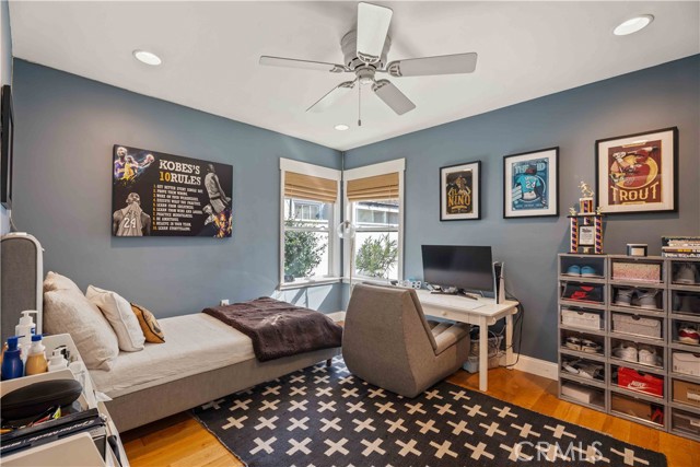 316 Claremont photo 46