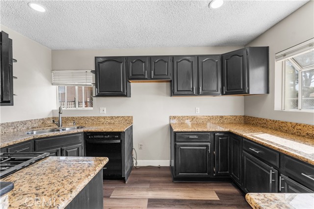 Detail Gallery Image 16 of 57 For 43028 45th St, Lancaster,  CA 93536 - 4 Beds | 2 Baths