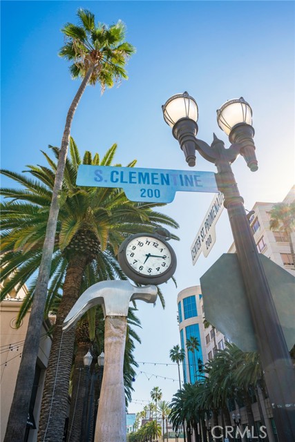 435 W Center Street, Anaheim CA: https://media.crmls.org/medias/09850865-8c58-4cbb-8102-117fa13aa937.jpg