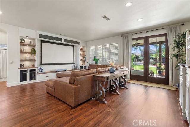 Detail Gallery Image 6 of 37 For 41574 Eagle Point, Temecula,  CA 92591 - 5 Beds | 3 Baths