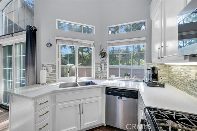 Detail Gallery Image 10 of 34 For 125 Montara Dr, Aliso Viejo,  CA 92656 - 2 Beds | 2 Baths