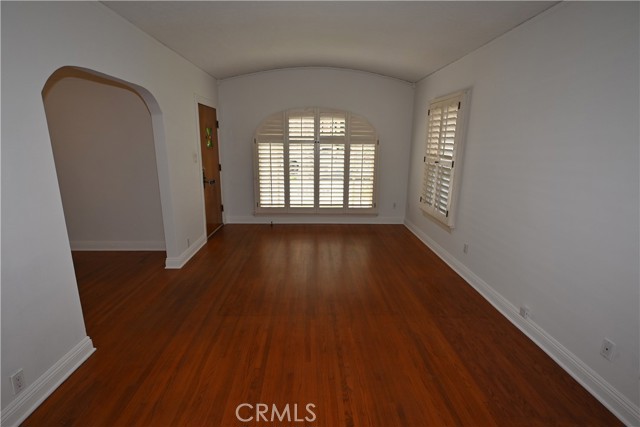 Detail Gallery Image 2 of 23 For 162 Glendora Ave., Long Beach,  CA 90803 - 2 Beds | 2 Baths