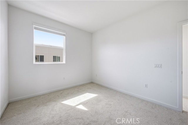 Detail Gallery Image 23 of 31 For 9427 N Sepulveda Blvd. #5,  North Hills,  CA 91343 - 3 Beds | 2/1 Baths