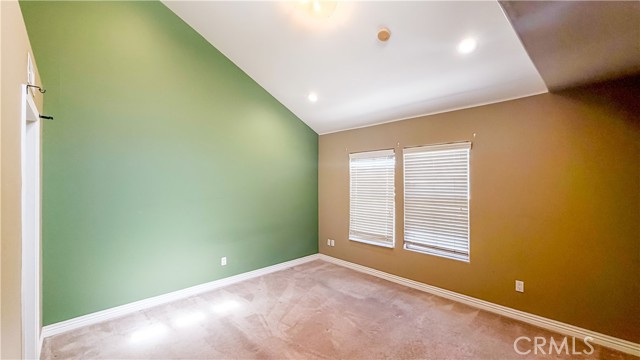10623 Moorpark photo 23