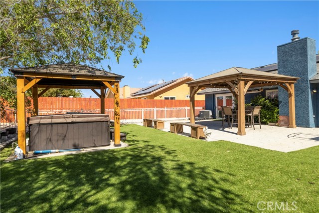 Detail Gallery Image 3 of 18 For 13543 Avenal St, Hesperia,  CA 92345 - 4 Beds | 2 Baths