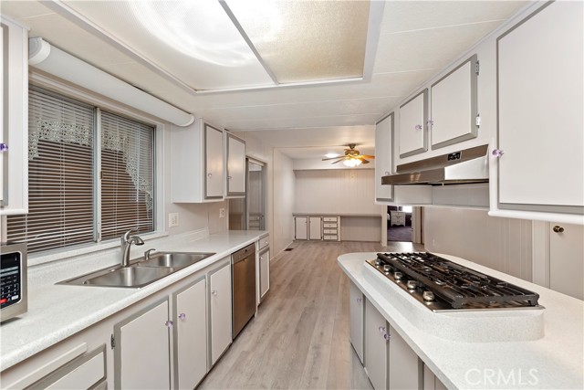 3500 Buchanan Street, Riverside CA: https://media.crmls.org/medias/0988d6c1-e080-4650-9ac2-464104eef9a0.jpg
