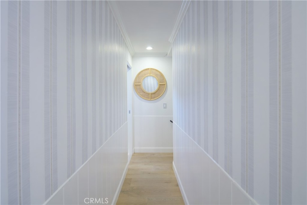 https://media.crmls.org/medias/0989192e-3a87-4a39-9259-0ae78f9f03ec.jpg?preset=X-Large