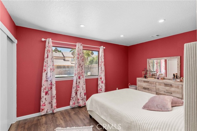 Detail Gallery Image 31 of 67 For 42962 Burlwood Dr, Lancaster,  CA 93536 - 4 Beds | 2/1 Baths