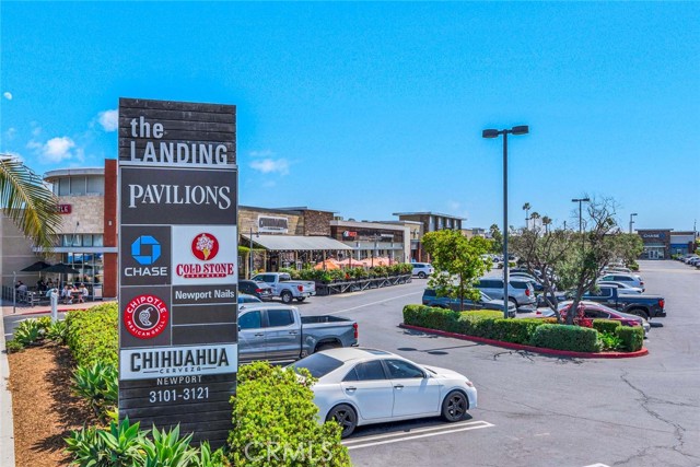 300 34th Street, Newport Beach CA: https://media.crmls.org/medias/0989b23b-546e-4b81-add2-e20059d46be6.jpg