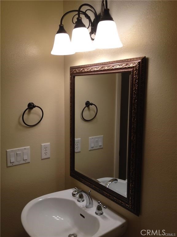 Detail Gallery Image 19 of 29 For 12 Amesbury Ct, Ladera Ranch,  CA 92694 - 3 Beds | 2/1 Baths