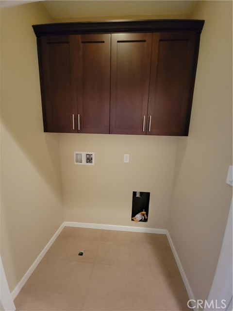 Detail Gallery Image 16 of 26 For 1568 W Artesia Square #E,  Gardena,  CA 90248 - 2 Beds | 2/1 Baths