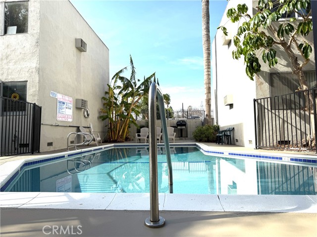 Detail Gallery Image 14 of 15 For 18657 Collins St #19,  Tarzana,  CA 91356 - 1 Beds | 1 Baths