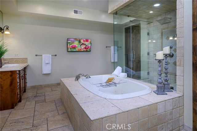 Image 20 of 42 For 16186 Peterson Drive