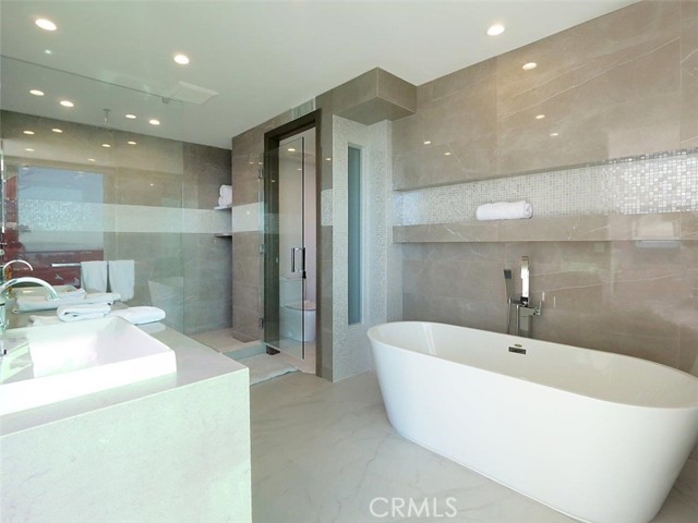 1356 Via Romero, Palos Verdes Estates CA: https://media.crmls.org/medias/098bad04-3214-45dd-ae74-1937d7c699da.jpg