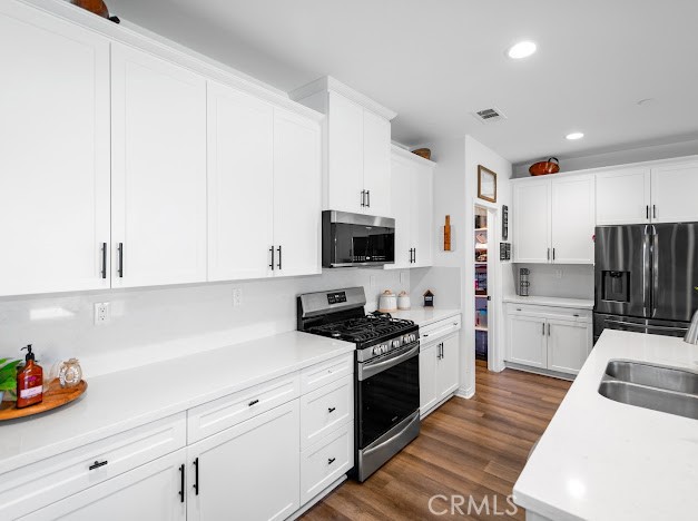 Detail Gallery Image 3 of 9 For 36626 Sevilla, Beaumont,  CA 92223 - 5 Beds | 3 Baths