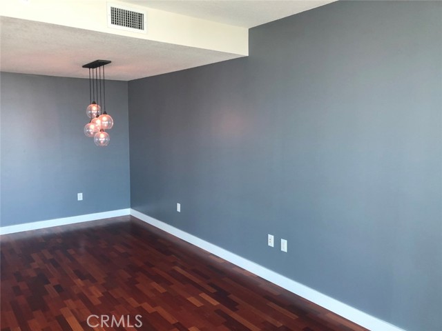 3131 Michelson Drive, Irvine CA: https://media.crmls.org/medias/098bf90e-d2f6-4eb4-8c02-4f6c7c661ce4.jpg