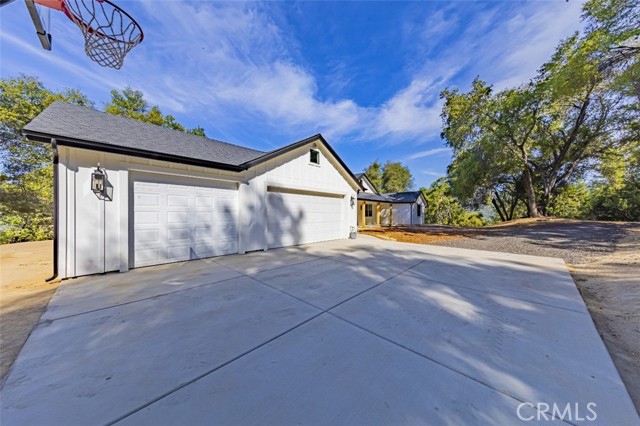 Detail Gallery Image 60 of 75 For 39594 Tanglewood Ln, Oakhurst,  CA 93644 - 4 Beds | 3 Baths