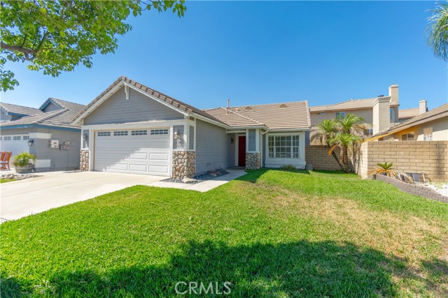 14746 Foxfield Ln, Fontana, CA 92336