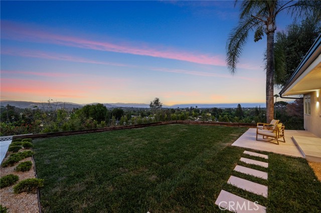 Detail Gallery Image 24 of 25 For 24153 Califa St, Woodland Hills,  CA 91367 - 4 Beds | 3 Baths