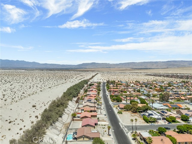 27525 Ventura Drive, Cathedral City CA: https://media.crmls.org/medias/098d4750-c92f-458e-a759-2ce95d3a0daf.jpg