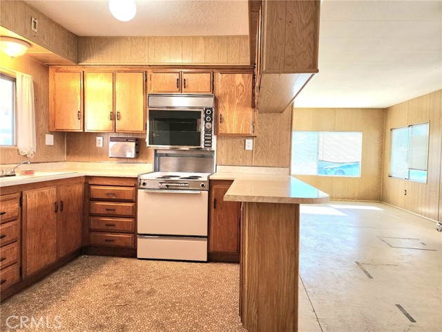 Detail Gallery Image 5 of 6 For 711 San Mateo Cir, Hemet,  CA 92543 - 2 Beds | 1/1 Baths