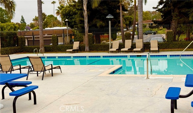 23356 Via San Miguel, Aliso Viejo CA: https://media.crmls.org/medias/098d9e58-8127-429a-81d1-39bbe7557ec3.jpg