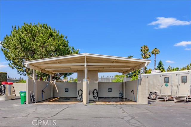 5200 Irvine Blvd., Irvine CA: https://media.crmls.org/medias/098df4e4-02b8-4859-afe3-be094ef7584e.jpg