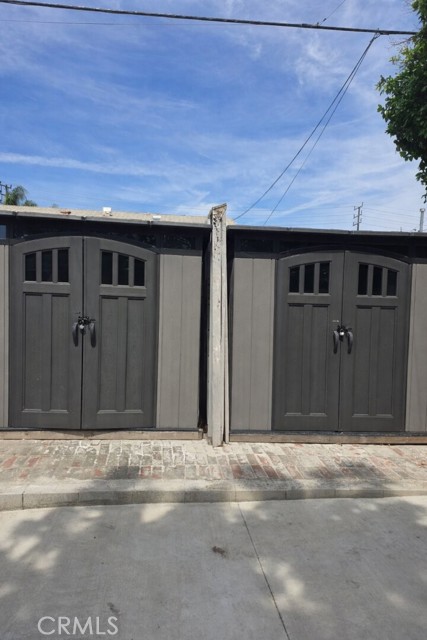 Detail Gallery Image 14 of 19 For 819 E 85th St, Los Angeles,  CA 90001 - 4 Beds | 3 Baths