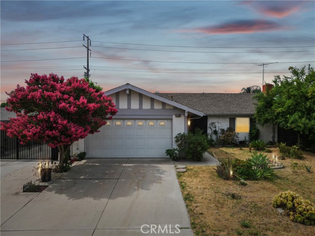 Detail Gallery Image 1 of 1 For 2550 S Greenwood Pl, Ontario,  CA 91761 - 4 Beds | 2 Baths