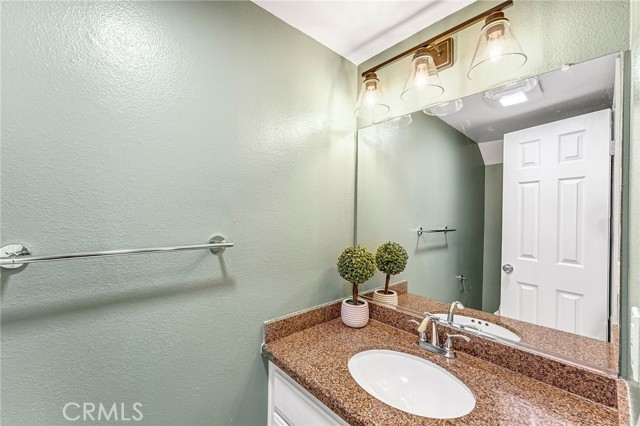 Detail Gallery Image 16 of 50 For 304 Birch Grove, Irvine,  CA 92618 - 2 Beds | 2/1 Baths
