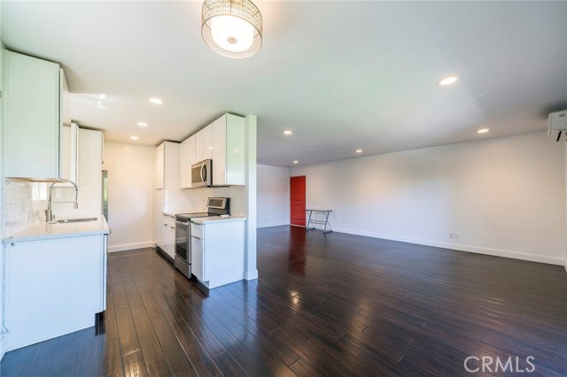 Detail Gallery Image 12 of 39 For 1601 Veteran Ave #301,  Los Angeles,  CA 90024 - 2 Beds | 2 Baths