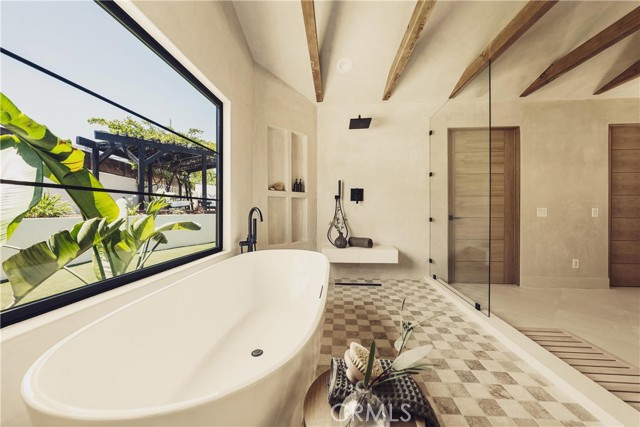 4195 Alonzo Avenue, Encino CA: https://media.crmls.org/medias/09905d9e-c22a-4eae-98ad-37eb0a431b09.jpg