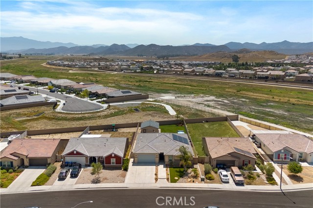 29146 Dallas Circle, Winchester CA: https://media.crmls.org/medias/09907f42-c90e-4dfa-b066-257047e2e2f2.jpg