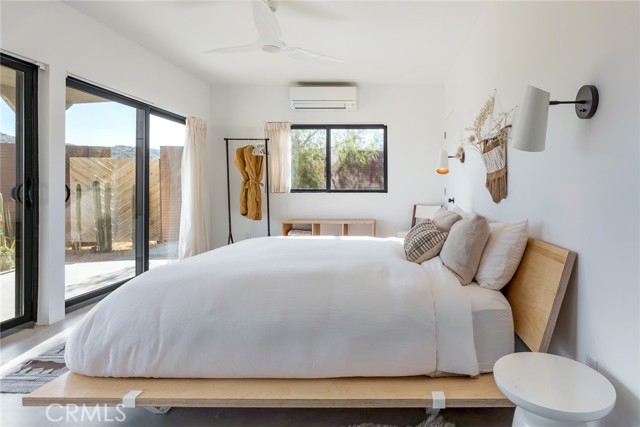 48575 Paradise Avenue, Morongo Valley CA: https://media.crmls.org/medias/0990a02e-a256-408a-8c44-6c2a6541faa3.jpg