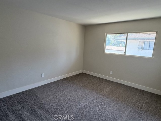 925 S Sherman Ave, Corona CA: https://media.crmls.org/medias/0990a49b-e0b7-4d7f-ac9e-bda29afdab8d.jpg