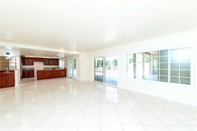 3025 E Hillside Drive, West Covina CA: https://media.crmls.org/medias/099100cd-cc99-4dba-a4ad-32752b51e31b.jpg