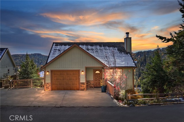 Detail Gallery Image 1 of 49 For 26660 Merced Ln, Lake Arrowhead,  CA 92352 - 3 Beds | 2/1 Baths