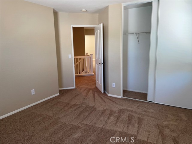 Detail Gallery Image 11 of 22 For 15107 Linking Ln, Victorville,  CA 92394 - 4 Beds | 2/1 Baths