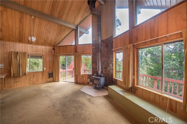 24 Fredalba, Running Springs, CA 92382