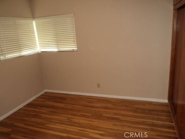 https://media.crmls.org/medias/0993e83d-ec73-4b1c-b21f-b2ba108aefd9.jpg?preset=X-Large