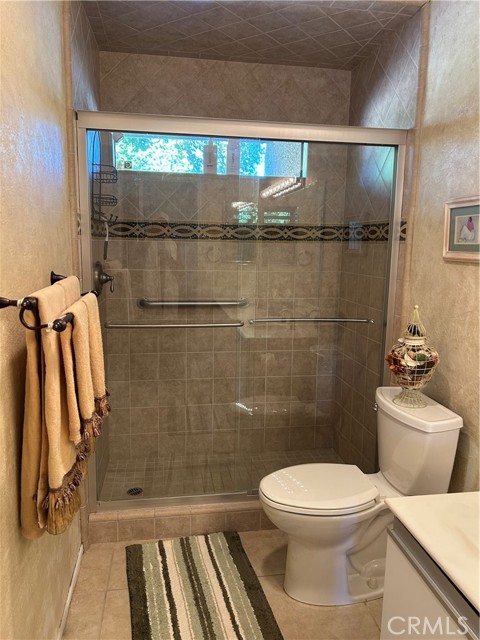 Image 21 of 30 For 1435 Tiffany